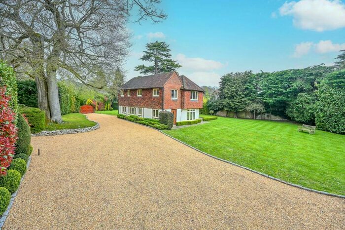 6 Bedroom Detached House To Rent In Gravelpits Lane, Gomshall, Guildford, GU5