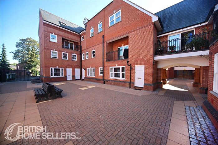 1 Bedroom Flat For Sale In Bentfield Road, Stansted, Essex, CM24