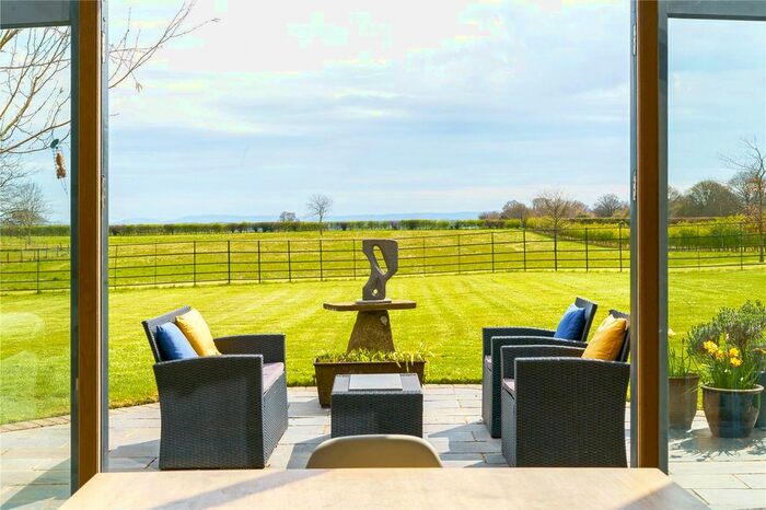 6 Bedroom Detached House For Sale In The Thicket, Leckhampstead, Newbury, Berkshire, RG20