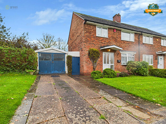 3 Bedroom Semi-Detached House For Sale In Gressel Lane, Tile Cross, B33