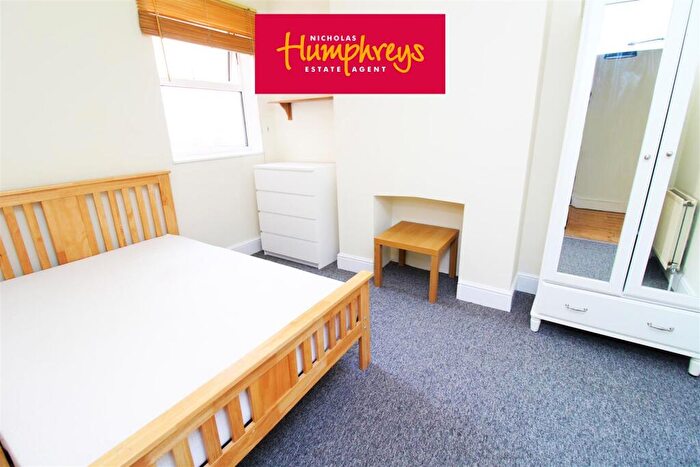 6 Bedroom Terraced House To Rent In Stafford Road, Southampton, SO15