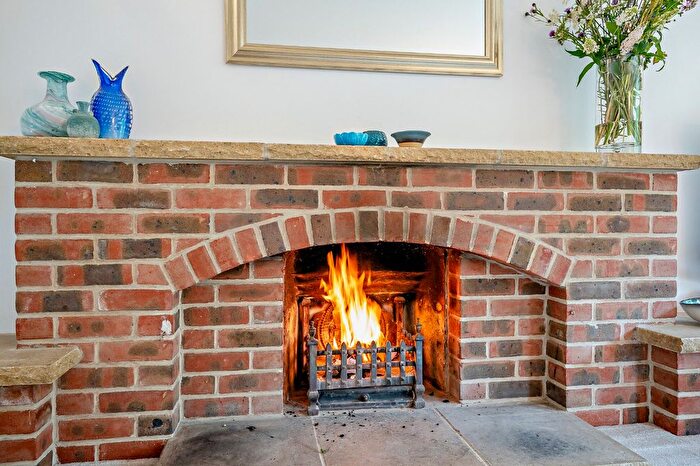 4 Bedroom Detached House For Sale In Cock Lane, Bradfield Southend, Berkshire, RG7