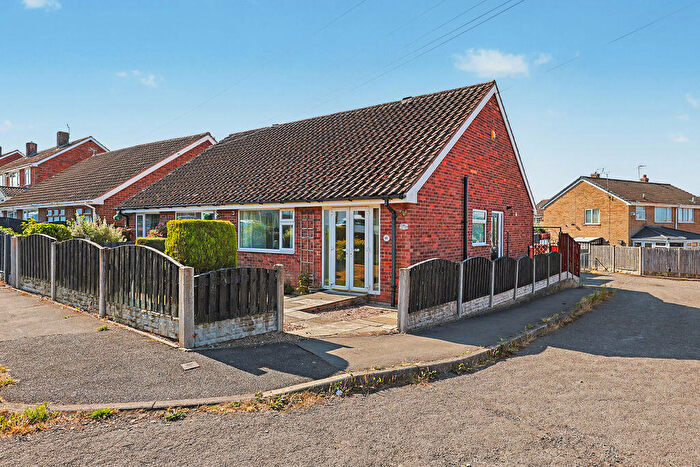 2 Bedroom Semi-Detached Bungalow For Sale In Rother Avenue, Brimington, Chesterfield, S43