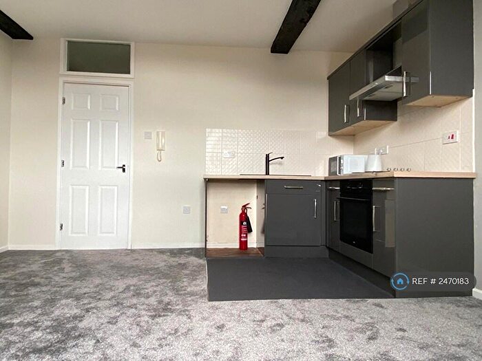 1 Bedroom Flat To Rent In Eagle Parade, Buxton, SK17