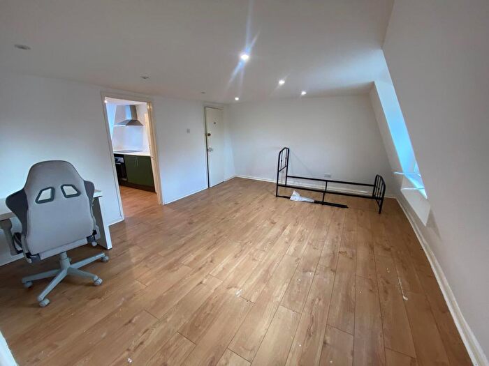 Studio To Rent In Fore Street, Edmonton, N18