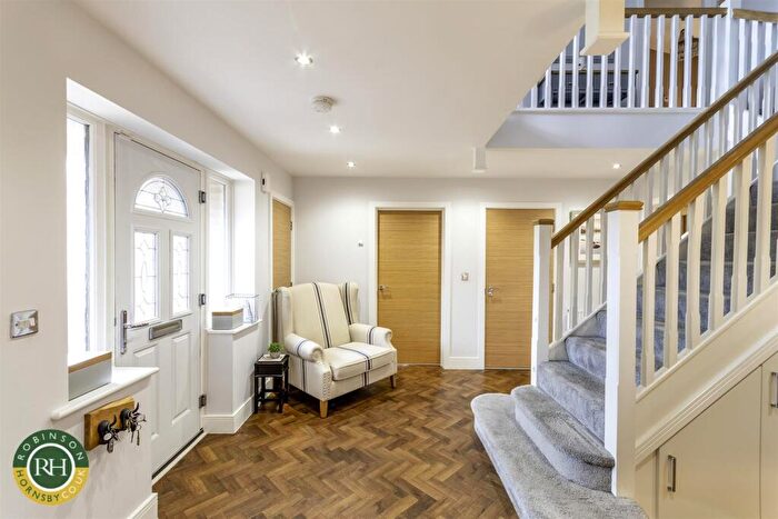 5 Bedroom Detached House For Sale In Burghley Court, Sprotbrough, Doncaster, DN5