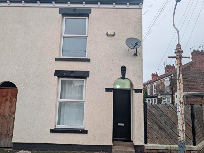 2 Bedroom End Of Terrace House To Rent In Folkestone Street, Hull, HU5