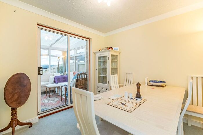 3 Bedroom Detached House For Sale In Blacksmiths Fold, Almondbury, Huddersfield, HD5