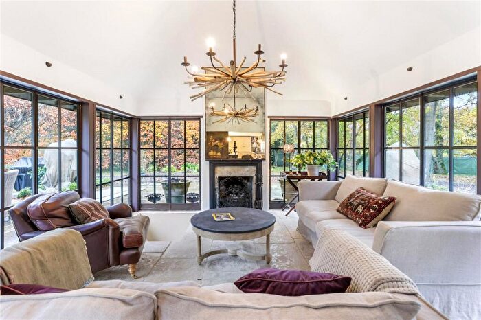 5 Bedroom Detached House To Rent In Burhill, Hersham, Walton-on-Thames, Surrey, KT12