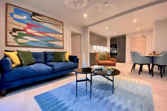 2 Bedroom Flat To Rent In Angel Gardens, Manchester, M4