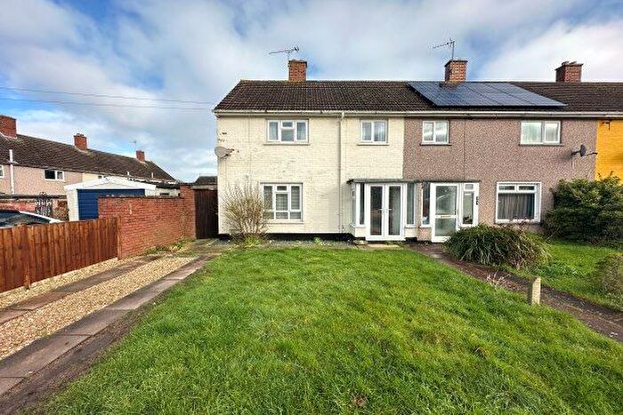 2 Bedroom End Of Terrace House To Rent In Milton Avenue, Gloucester, GL2