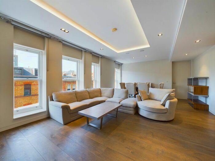 3 Bedroom Flat To Rent In Pearson Square, Fitzrovia, W1T