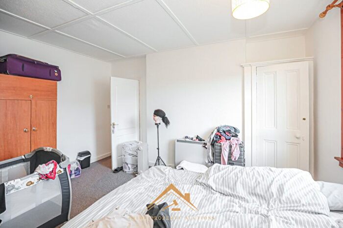 2 Bedroom Flat For Sale In E Pine Street, Greenock, PA15