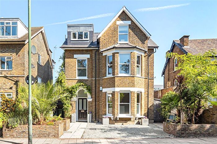 5 Bedroom Detached House For Sale In Mortlake Road, Richmond, TW9