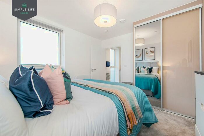 2 Bedroom Apartment To Rent In Bed, Rd Floor Indigo At Endura House In Beam Park, RM13