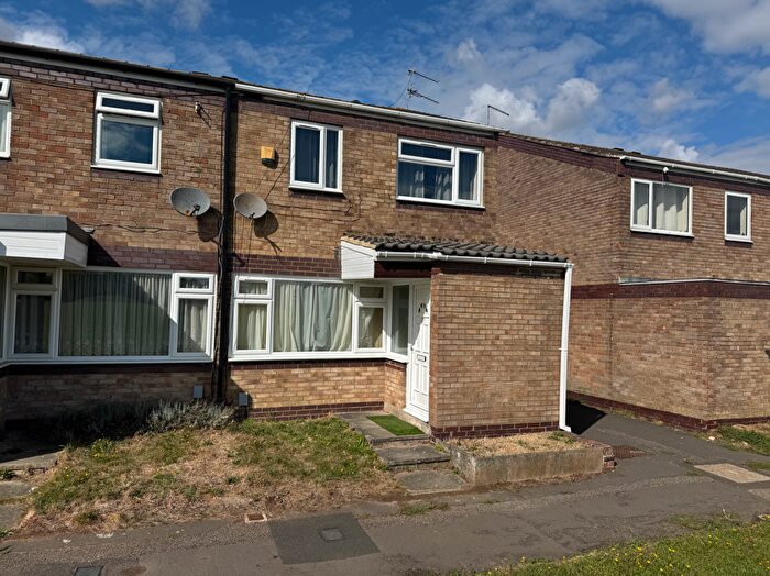 3 Bedroom Terraced House To Rent In Dolphin Drive, Houghton Regis, Central Bedfordshire, LU5