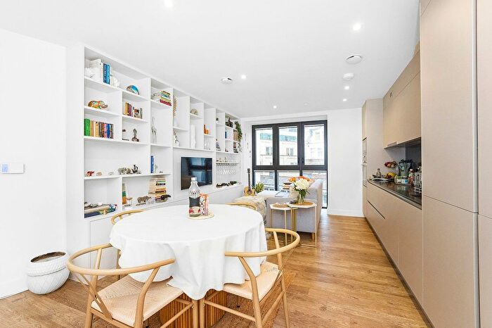 1 Bedroom Flat To Rent In Newton Street, London, WC2B