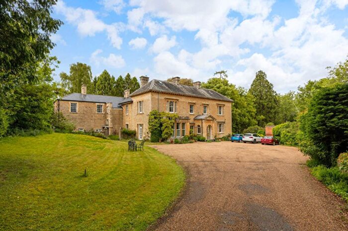2 Bedroom Maisonette For Sale In South Side, Steeple Aston, Bicester, OX25