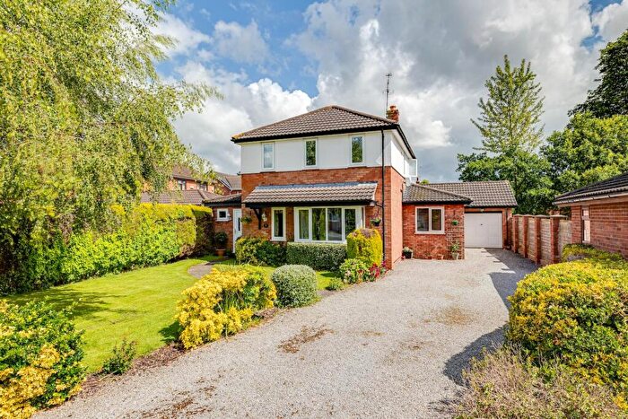 4 Bedroom Detached House For Sale In Rowan Park, Christleton, CH3