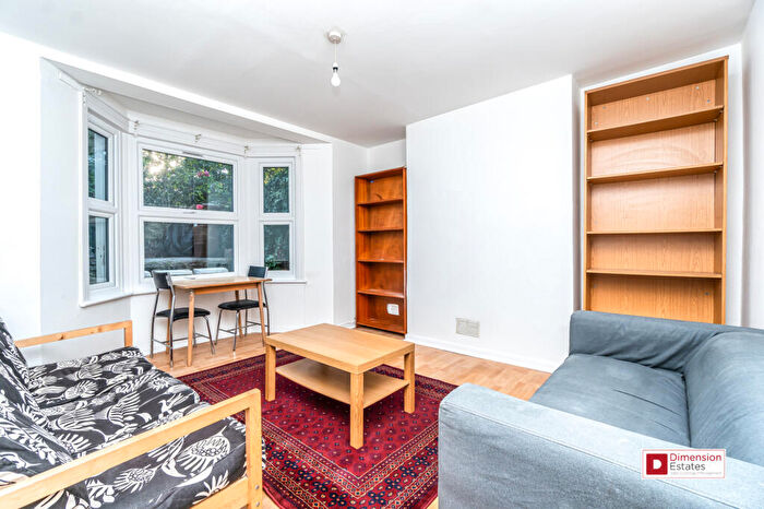 1 Bedroom Flat To Rent In Cadogan Terrace, Victoria Park, Hackney, London, E9