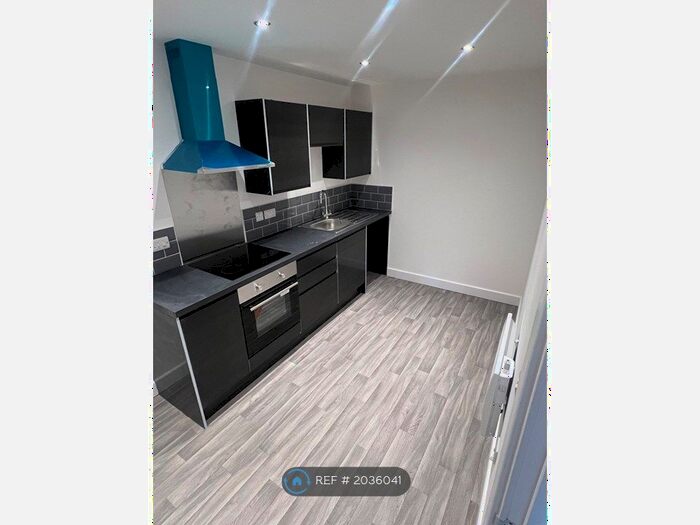 2 Bedroom Flat To Rent In Front Street, Arnold, Nottingham, NG5