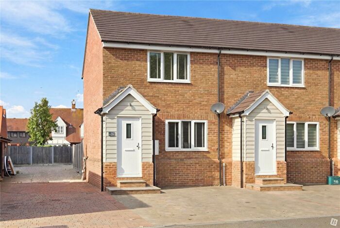 2 Bedroom End Of Terrace House For Sale In Tutors Way, South Woodham Ferrers, Chelmsford, Essex, CM3