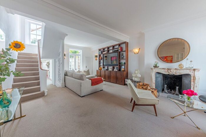 4 Bedroom Terraced House To Rent In Chepstow Crescent, London, W11