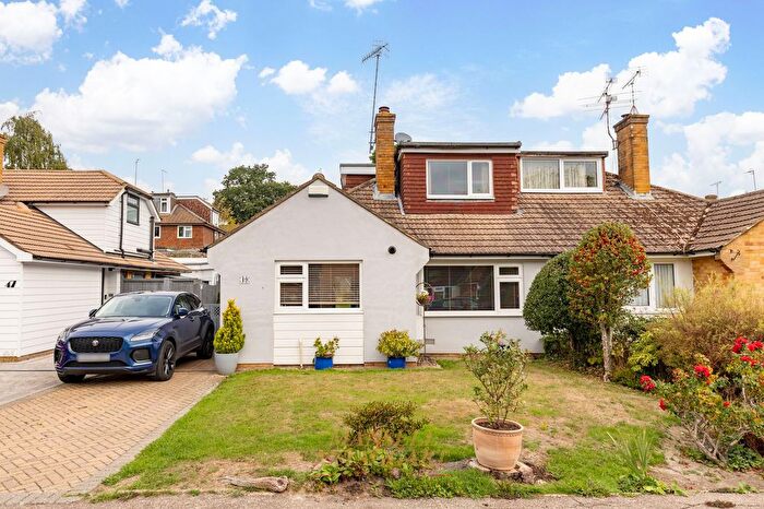3 Bedroom Bungalow For Sale In The Meadow, Copthorne, RH10