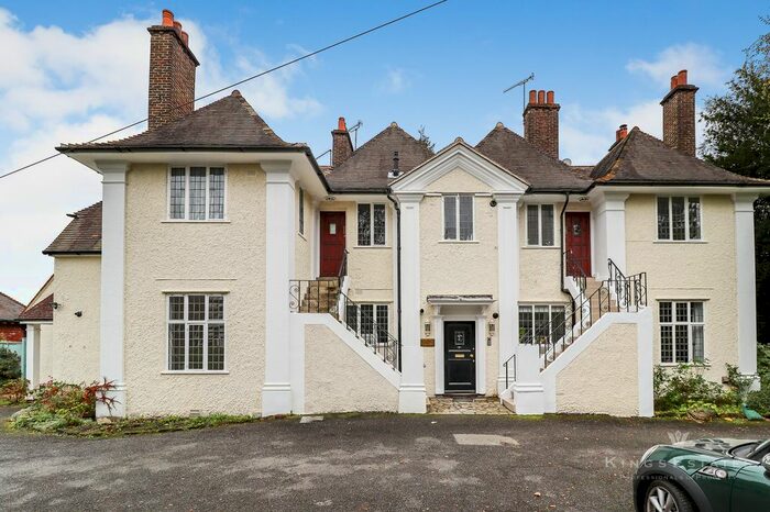 2 Bedroom Flat To Rent In Frant Road, Tunbridge Wells TN2