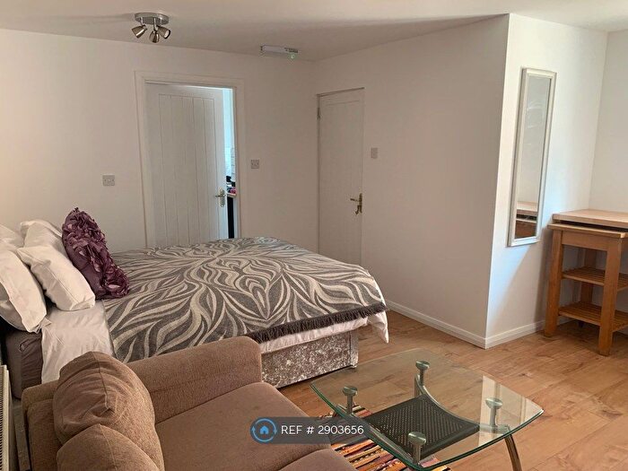 1 Bedroom Property To Rent In Rugby, Rugby, CV21