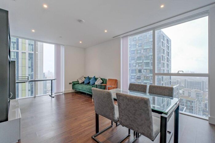 2 Bedroom Flat For Sale In Maine Tower, Tower Hamlets, London, E14