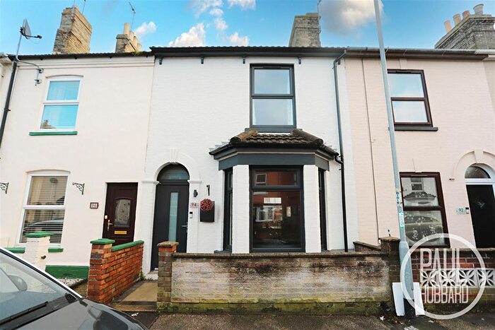 3 Bedroom Terraced House For Sale In Queens Road, Lowestoft, NR32