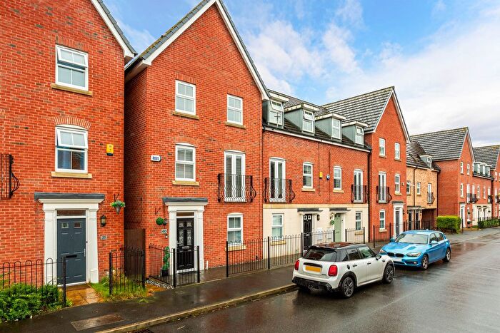 4 Bedroom End Terrace House For Sale In Lingwell Park, Widnes, WA8