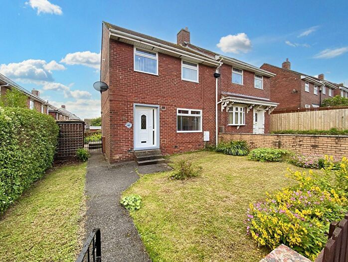 3 Bedroom Semi-Detached House To Rent In Fairfield, Consett, DH8