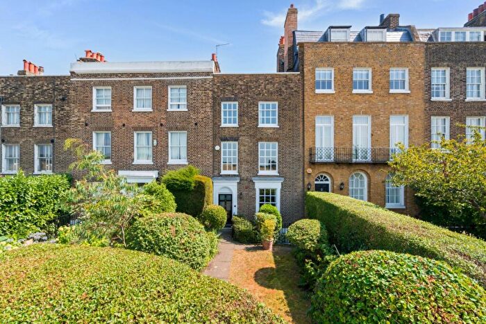 4 Bedroom House To Rent In Montpelier Row London, SE3