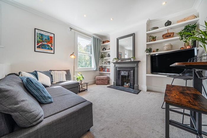2 Bedroom Flat For Sale In Breakspears Road, London, SE4