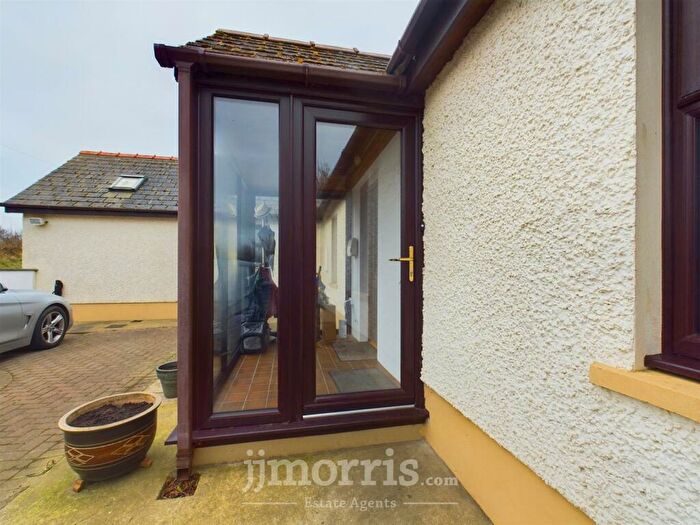 3 Bedroom Cottage For Sale In Blaenffoss, Boncath, SA37