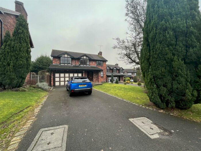 4 Bedroom House To Rent In Westminster Drive, Wilmslow, SK9