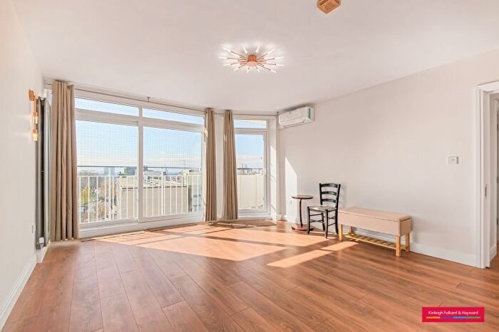 2 Bedroom Flat To Rent In Notting Hill Gate, London, W11