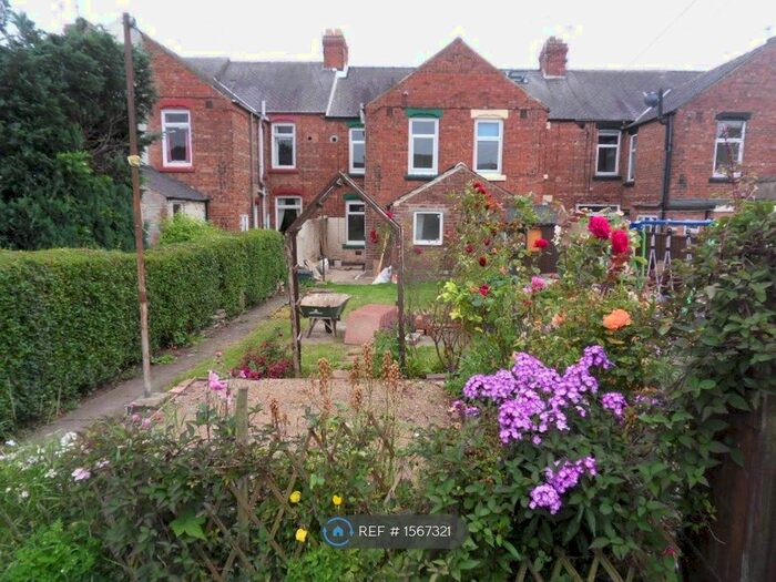 3 Bedroom Terraced House To Rent In Lowson Street, Darlington, DL3