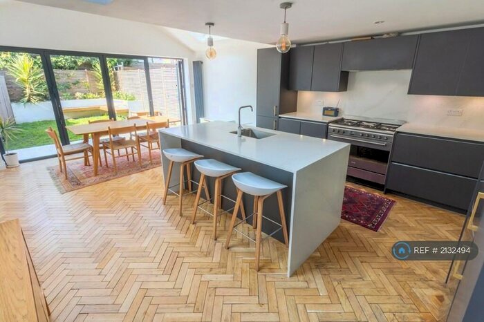 4 Bedroom Terraced House To Rent In Anstey Road, London, SE15