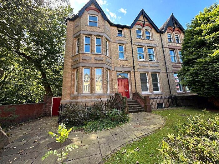 2 Bedroom Apartment To Rent In Hargreaves Road, Liverpool, Merseyside, L17