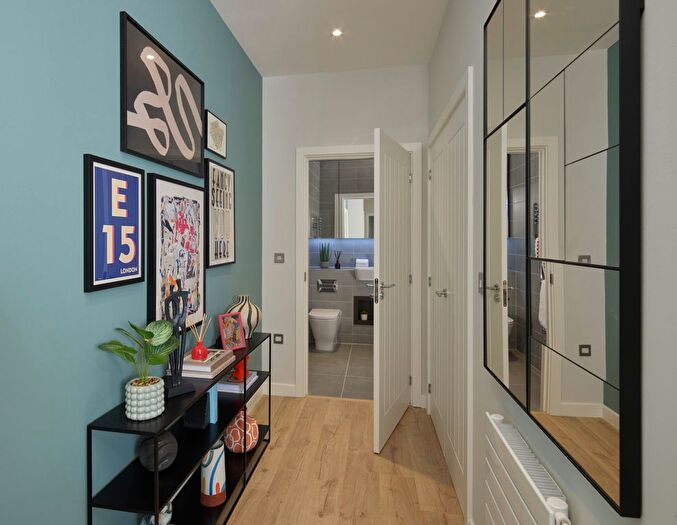 1 Bedroom Flat For Sale In "Vilnius Apartments _" At Cooks Road, Stratford, E15