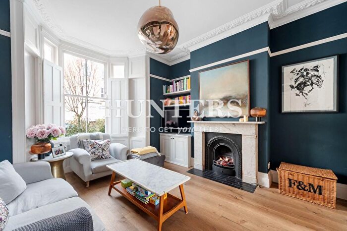 4 Bedroom Terraced House To Rent In Walford Road, London, N16