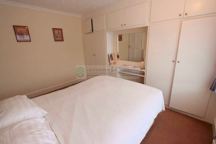 1 Bedroom Flat To Rent In Ellesmere Avenue, London, NW7