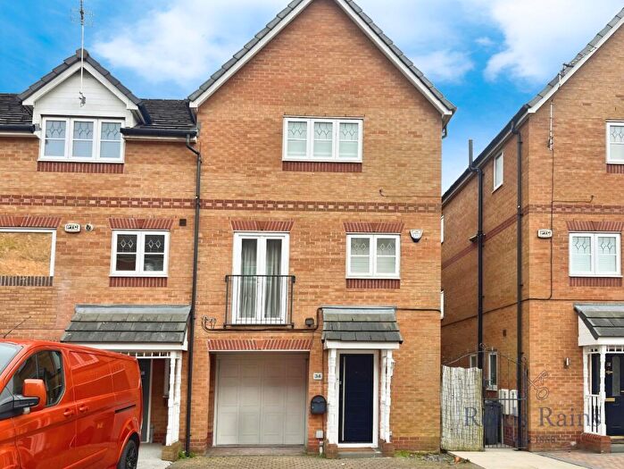 4 Bedroom Terraced House To Rent In Lawnhurst Avenue, Wythenshawe, Manchester, M23