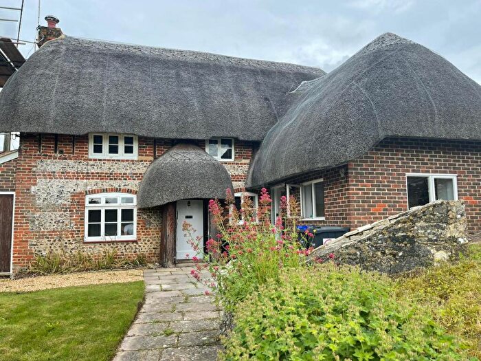 3 Bedroom Cottage To Rent In Middleton Road, Winterslow, Salisbury, SP5