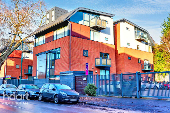 2 Bedroom Apartment For Sale In Castle Boulevard, Nottingham, NG7