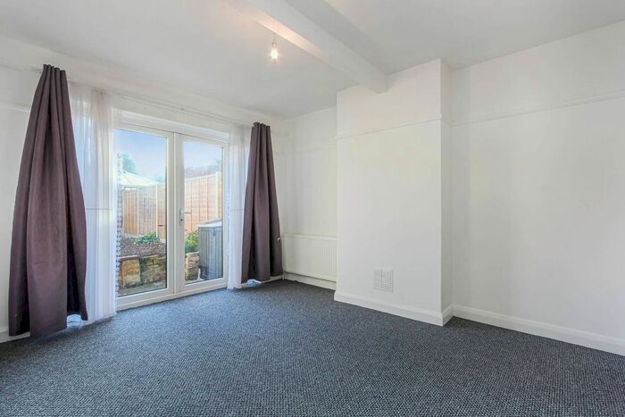 3 Bedroom Terraced House To Rent In Streatham Vale, Streatham Vale, London, SW16