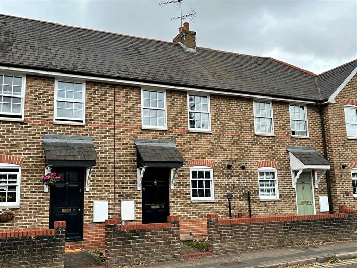 2 Bedroom Terraced House To Rent In Arbour Lane, Chelmsford, Essex, CM1